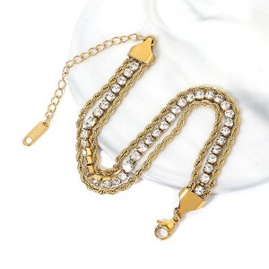 Brazalete de Moda con Incrustaciones de Circonio, Tres Capas, Acero de Titanio Electrochapado en 18k, Joyería para Fiesta - Product Image 2