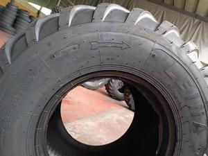 浮選農業用タイヤ400/60-15.5 500/45-<span class=keywords><strong>22.5</strong></span>農林用トラクター用タイヤ - Product Image 6