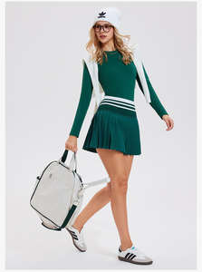 กระโปรงกีฬาเอวสูง2ชิ้นเสื้อยืดเทนนิสแขนยาวสำหรับผู้หญิงเสื้อเล่นยิมเสื้อเล่นกีฬาปรับแต่งโลโก้ได้ใหม่ล่าสุด - Product Image 4