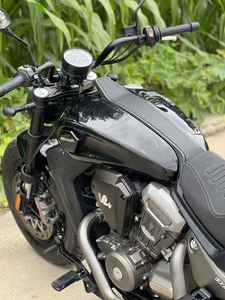 โช้คอัพแบบปรับได้ด้วยลม Black Flag 500 ระดับไฮเอนด์ พร้อมคาลิปเปอร์เบรกแบบ V ของ Brembo สำหรับดิสก์เบรกหน้า-หลัง รถจักรยานยนต์ - Product Image 4