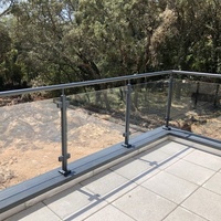 Support de fixation latérale moderne pour poteau de garde-corps en verre sans cadre en acier inoxydable à tube carré, prix usine de gros, pour escalier et balcon