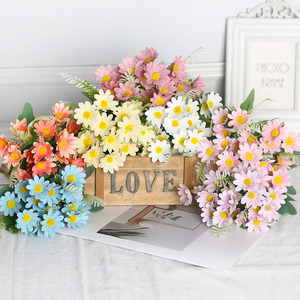 Bouquets de marguerites artificielles Lichao, fleurs en soie réalistes, décorations pour mariage et maison - Product Image 4