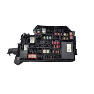 Boîte <span class=keywords><strong>à</strong></span> fusibles automobile pour Toyota Corolla Reiling Composant de boîte <span class=keywords><strong>à</strong></span> fusibles de cabine de <span class=keywords><strong>voiture</strong></span> de sécurité - Product Image 1