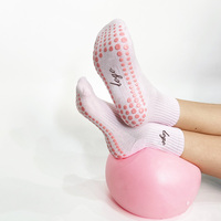 Chaussettes de yoga personnalisées pour femmes avec logo, antidérapantes, pour la gym et le Pilates, chaussettes de Pilates antidérapantes professionnelles avec logo personnalisé