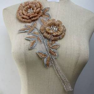 Aplique de Flores 3D con Cuentas Pesadas Multicolores de Lujo para Coser en Vestidos de Noche y de Novia - Product Image 1