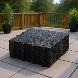 Baldosas de Plástico Entrelazadas de 12 x 12 Pulgadas, Negras, Impermeables, Antideslizantes, Diseño Moderno para Patio, Balcón, Jardín - Product Image 2