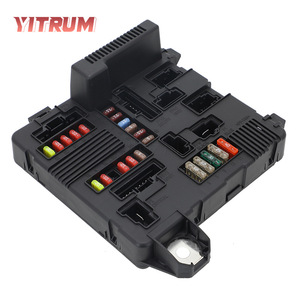 Boîtier de fusibles automobile Yitrum 8200306033 pour Renault Mégane, montage sur panneau, matériau ABS - Product Image 2