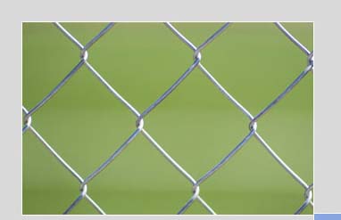 Cyclone Barbed Wire 40x40mm Chain Link Mesh Fencing 2.8mm Extension Arms Pvc Coated