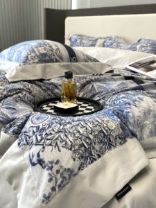 Sang Trọng Phong Cách <span class=keywords><strong>100</strong></span>% Bông Bộ Đồ Giường Đặt In Kỹ Thuật Số Tấm Ga Giường Kích Thước Tùy Chỉnh <span class=keywords><strong>Comforter</strong></span> Bộ Đồ Giường Bộ - Product Image 4