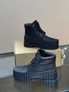 Chaussures de randonnée et d'escalade tendance, sûres et antidérapantes, avec semelles épaisses, excellente résistance à l'usure, amorties, anti-odeurs, sportives - Product Image 4