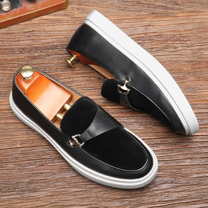 Mocassins rétro pour hommes à lacets, dessus en cuir artificiel blanc, semelle épaisse en caoutchouc, chaussures confortables pour le bureau et la carrière - Product Image 3