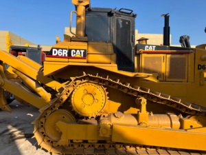 รถดันดินตีนตะขาบ CAT D6R รุ่นดั้งเดิม รถดันดินมือสองที่ทนทาน พร้อมริปเปอร์สำหรับงานก่อสร้างดิน - Product Image 2