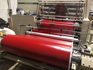 Film PET personnalisé écologique Rouleau de plastique transparent PETg Prix d'usine Matériau APET/RPET Coupe de traitement de thermoformage - Product Image 5