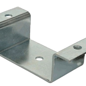 Presse à riveter sur mesure pour l'assemblage de tôles d'appareils électroménagers avec moule de soudage, d'emboutissage et de pliage - Aluminium et acier au carbone - Product Image 3