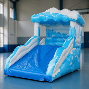 Piccolo Trampolino Gonfiabile con Scivolo Personalizzato per Bambini - Product Image 1