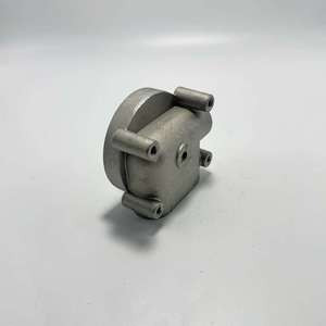 สำหรับโคมัตสุ PC200/220-7 PC200/210/240-8 สำหรับฮุนได R215/225-7 ตัวกรองน้ำมันเครื่องจักรก่อสร้าง 6D107 6731-51-5211 - Product Image 1