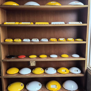 Marcadores de Pavimento Redondos de Cerámica Amarillos y Blancos de 4, 6 y 8 Pulgadas, Reflectores de Carretera de Cerámica - Product Image 4