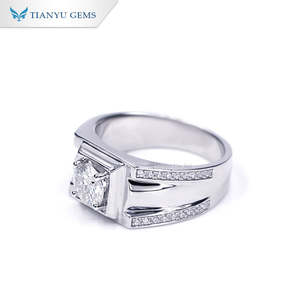 Anillo de Moissanita para Hombre Tianyu, Bisel Cuadrado de Lujo, Plata S925, 0.5CT 1CT, Tallas Disponibles para Boda y Compromiso - Product Image 2