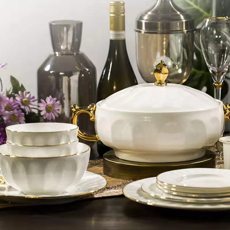 60 Stück feines Bone China Geschirr Set europäischen geprägten Gold platte Geschirr Set Truthahn Markt