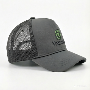 Gorra Trucker Gris Personalizada con Bordado 3D, Unisex, Transpirable, de Malla, Ajustable, para Deportes al Aire Libre - Product Image 3
