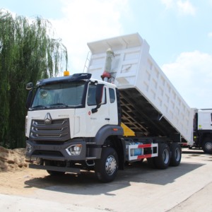 <span class=keywords><strong>En</strong></span> stock Nouveau Camion benne Sinotruck Howo 6X4 10 roues 50 mètres cubes Diesel à conduite à gauche - Product Image 1