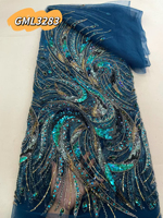 Tissu en dentelle coloré de haute qualité en tulle maillé de luxe personnalisé, violet et bleu, avec sequins et perles, pour robe de mariée femme 2026