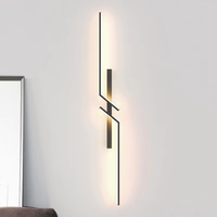 Lampu Dinding LED Minimalis Desain Sederhana Mewah Ringan untuk Ruang Tamu, Kamar Tidur, Lampu Samping Tempat Tidur, Model Strip Panjang