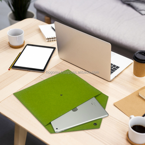 Bolsa para Portátil de Fieltro Verde, Fabricada en China, Minimalista, Funda para Tablet, para MacBook - Product Image 1