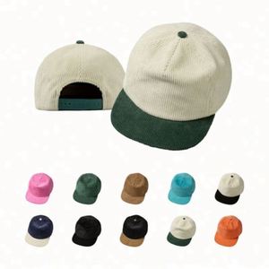 Gorra de Pana de 5 Paneles, Estilo Urbano, Vintage, Bicolor, con Letras, Visera Plana, Parte Superior Suave, Retro, Snapback, con Logotipo Personalizado, Venta al por Mayor - Product Image 1