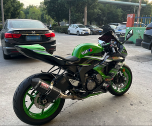 Kawasaki Ninja ZX-6R 2015 Dotata di Sistema di Guida Regolabile a <span class=keywords><strong>3</strong></span> Modalità e ABS - Product Image 2