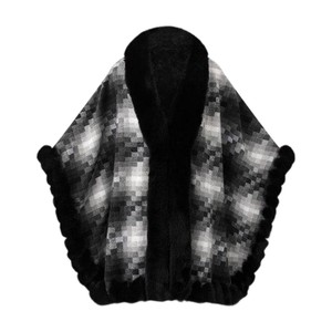 <b>Women</b> Chic Checkered Warm <b>Cloak</b> Faux Fur Trim Sleeveless Shawl Casual Open Front Cape for Vacation Travel Party - Product Image 2