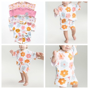 Kerui Unisex set giornalieri estivi Casual per bambini in tessuto di spugna stampato su misura in tessuto a maniche corte abiti da <span class=keywords><strong>Jogger</strong></span> OEM/ODM - Product Image 4