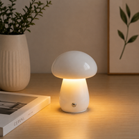 Lampe de table sans fil miniature en forme de champignon, rechargeable, lumière chaude LED, lampe décorative pour hôtel, restaurant, chambre, café