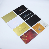 Carte de visite personnalisée de luxe en PVC RFID NFC avec impression offset en feuille d'or et carte magnétique à code QR