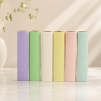 Atomiseur de parfum de voyage miniature carré coloré 10 ml rechargeable, flacon de parfum vide avec logo personnalisé
