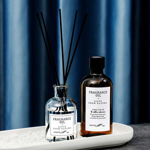 Diffuseur d'huiles essentielles d'aromathérapie à parfum longue durée pour la chambre, en rotin, sans flamme, parfum de santal pour la maison et les toilettes - Product Image 4