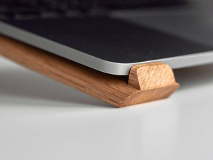 Support Ergonomique pour Ordinateur Portable en Bois Naturel, Double Support Détachable pour Bureau, Refroidissement et Maintien de la Posture, Logo Personnalisé OEM - Product Image 5
