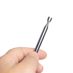Herramienta de Recogida Magnética Yunbei Yb, 2 Libras, Plata, Varilla Extensible, Reparación Automotriz, Acero Inoxidable - Product Image 3