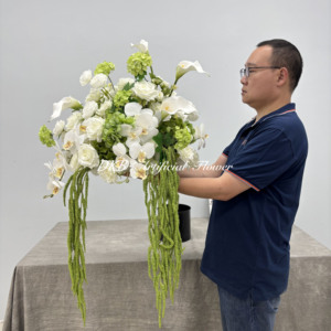 Arrangement <span class=keywords><strong>de</strong></span> fleurs <span class=keywords><strong>de</strong></span> mariage fait à la main <span class=keywords><strong>Bouquet</strong></span> <span class=keywords><strong>de</strong></span> <span class=keywords><strong>lys</strong></span> calla artificiel blanc vert Rose hortensia 50cm pièce maîtresse <span class=keywords><strong>de</strong></span> boule <span class=keywords><strong>de</strong></span> fleur - Product Image 1