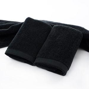 <span class=keywords><strong>Toallas</strong></span> <span class=keywords><strong>de</strong></span> <span class=keywords><strong>mano</strong></span> <span class=keywords><strong>negras</strong></span> seguras resistentes al lejía para salón Spa Toalla <span class=keywords><strong>de</strong></span> salón <span class=keywords><strong>de</strong></span> algodón negro bordada - Product Image 3