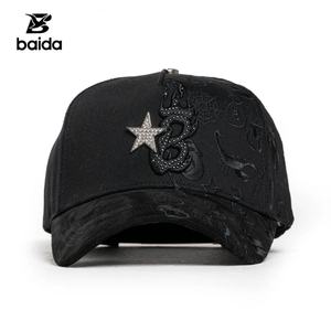 Gorras personalizadas Sombrero barbas 5-PANEL dobby หนังกลับ gorras หมวกเบสบอลพิมพ์ลายตัวหนังสือและเปลวไฟ - Product Image 5