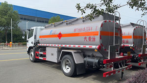 Camion-citerne à Diesel avec Remorque  Pas encore d'avis  Conforme aux normes européennes - Product Image 5