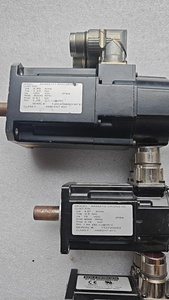 Moteur servo triphasé à aimants permanents AKM21G-CKGN2-<span class=keywords><strong>00</strong></span> AKM21GCKGN200 pour PLC - Product Image 4