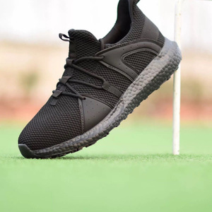 รองเท้าออกกำลังกายผู้ชายสีดำระบายอากาศได้ดี น้ำหนักเบา รองเท้าวิ่งแบบส้นเตี้ย สไตล์ฤดูร้อน รองเท้ากีฬา - Product Image 2