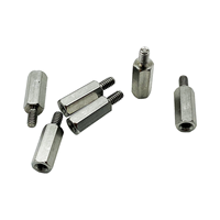 M2.5 M3 M4 M6 CNC usinage entretoise en métal acier inoxydable et laiton hexagonal fileté PCB mâle femelle vis processus de fraisage