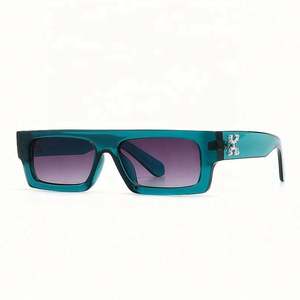Gafas de Sol de Moda con Logotipo Personalizado, Estilo Vintage, Montura Ancha, Gafas de Sol Rectangulares para Mujer con Protección UV400 - Product Image 3