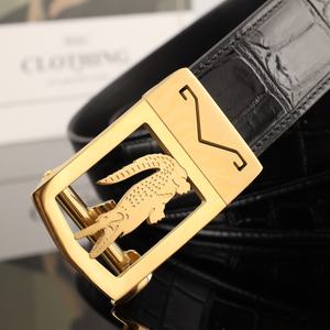 Cinturón Automático para Hombre de Piel de Cocodrilo 100% Genuina, 3.8 Pulgadas de Ancho, con Hebilla de Acero y Tamaño de Cintura Personalizable y Duradero - Product Image 1