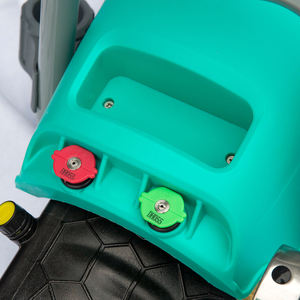 เครื่องฉีดน้ำแรงดันสูง Botuo FM Series 12 ลิตร/นาที 70 บาร์ สำหรับทำความสะอาดพื้นผิวรถยนต์ - Product Image 2