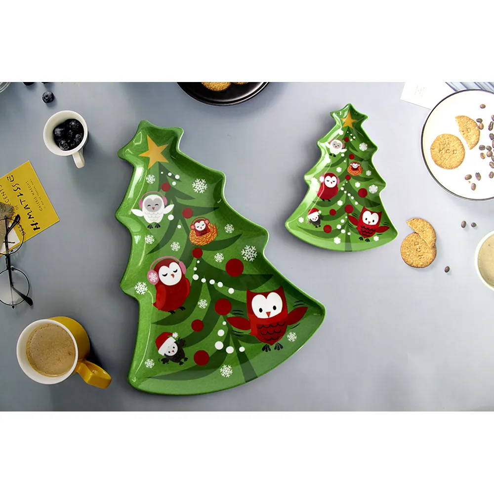 最高の卸売カスタムプラスチッククリスマスプレート装飾的な木の形メラミンスナックプレートクリスマス