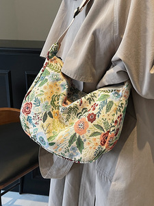 Bolso Bandolera de Gran Capacidad Estilo Bohemio Vintage para Mujer con Cierre y Correa Única, Nuevo, Moderno, Versátil y de Nicho - Product Image 2